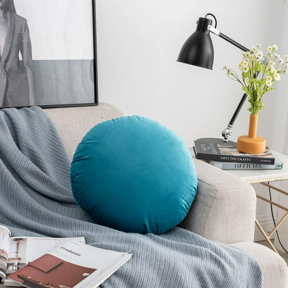 Solid Color Round Throw Pillow Cover Round Pillow Sham for Home Decoration Soft Warm Pillow Case 18 Inch