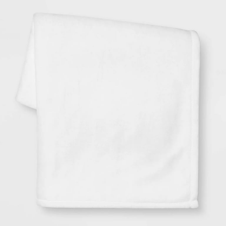 Room essentials store throw blanket