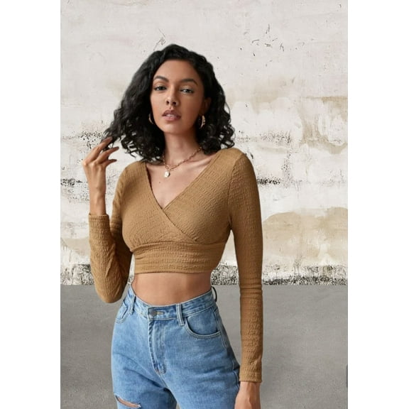 Solid Surplice Neck Crop Top