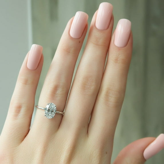 Solitaire Brilliance 2.00CT Oval Moissanite Solitaire Engagement Ring for Women 18kWhite Gold, Ring Size 9.5