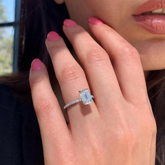 Solitaire Brilliance 2.50CT Emerald Brilliant Cut Moissanite Solitaire Accent Pave Engagement Ring for Gift in 14K White Gold, Ring Size 9
