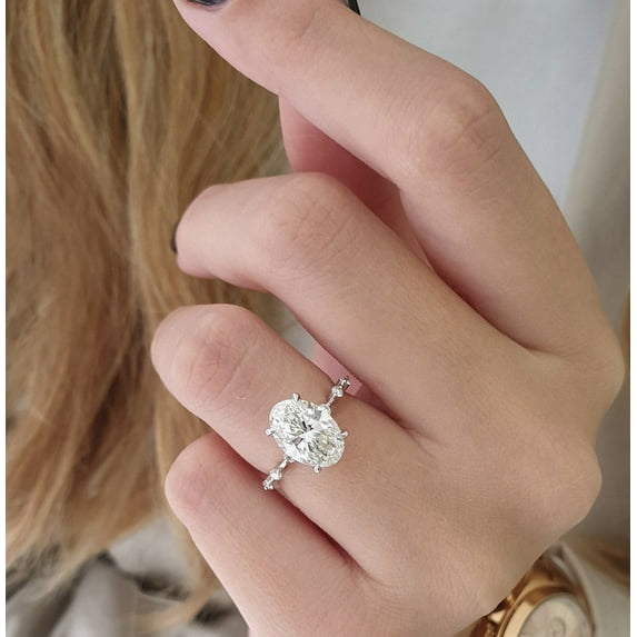 Solitaire Brilliance 2.65ct Oval DE-VVS Moissanite Diamond Dainty Pave Engagement Ring, Solitaire Dianty Wedding Gift Ring, 10k White Gold, Ring Size 4