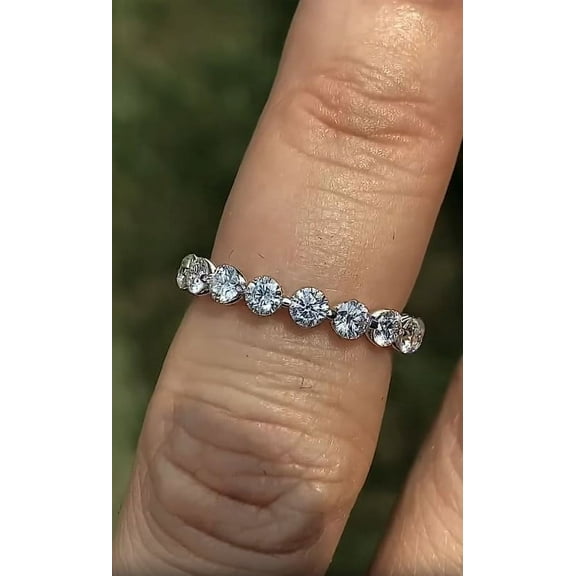 Solitaire Brilliance 9-Stone 3mm Round Brilliant Moissanite Stackable Band, Shared Prong Wedding Ring Solid 10K White Gold, Ring Size 4