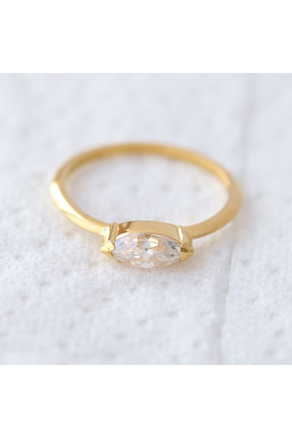 Solitaire Diamand Ring, Marquise Shape Diamond Ring, Handmade Ring, 18k Gold Plated Ring, V Prong Set Stackable Ring, Birthbay stone Ring.