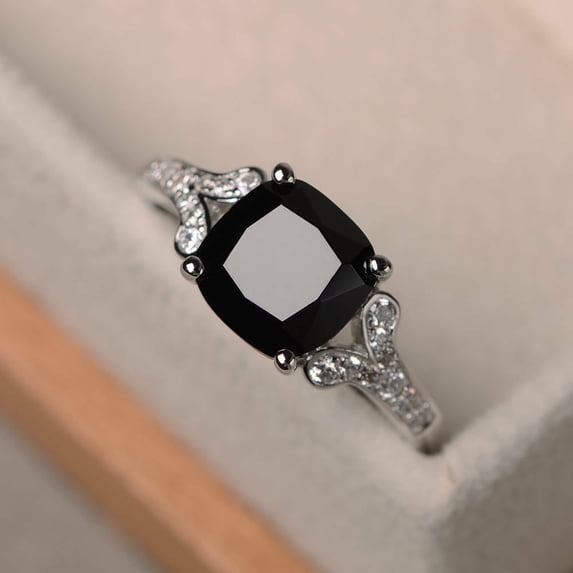 Solitaire Diamond Round Cut 2Ct Women's Beauty Pendant 14K White Gold Plated 18" Free Chain