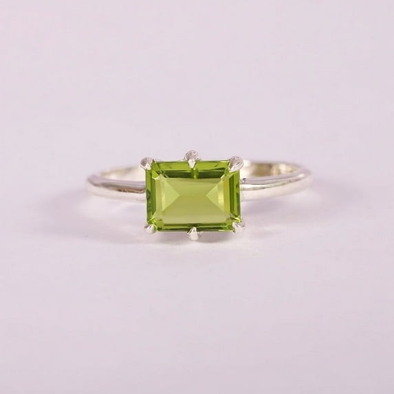 Solitaire Octagon Green Sapphire Ring, 925 Sterling Silver Ring, Minimalist Ring, Stackable Ring.