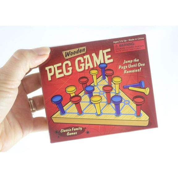 Solitaire Peg Game - Retro Wooden Classic Game - Peg Puzzle Brain Teaser
