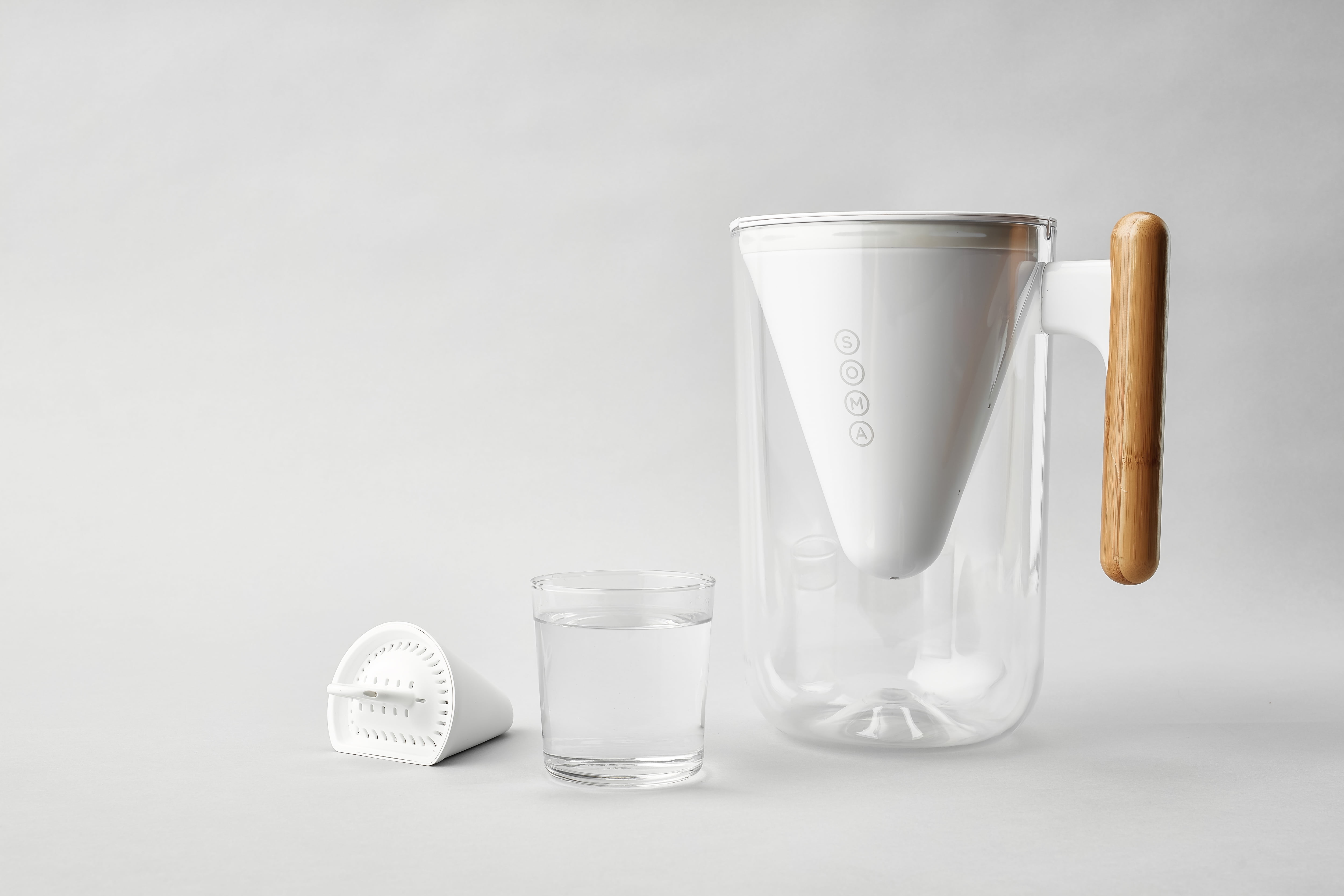 White 10-Cup Water Filter Pitcher with Bamboo Handle