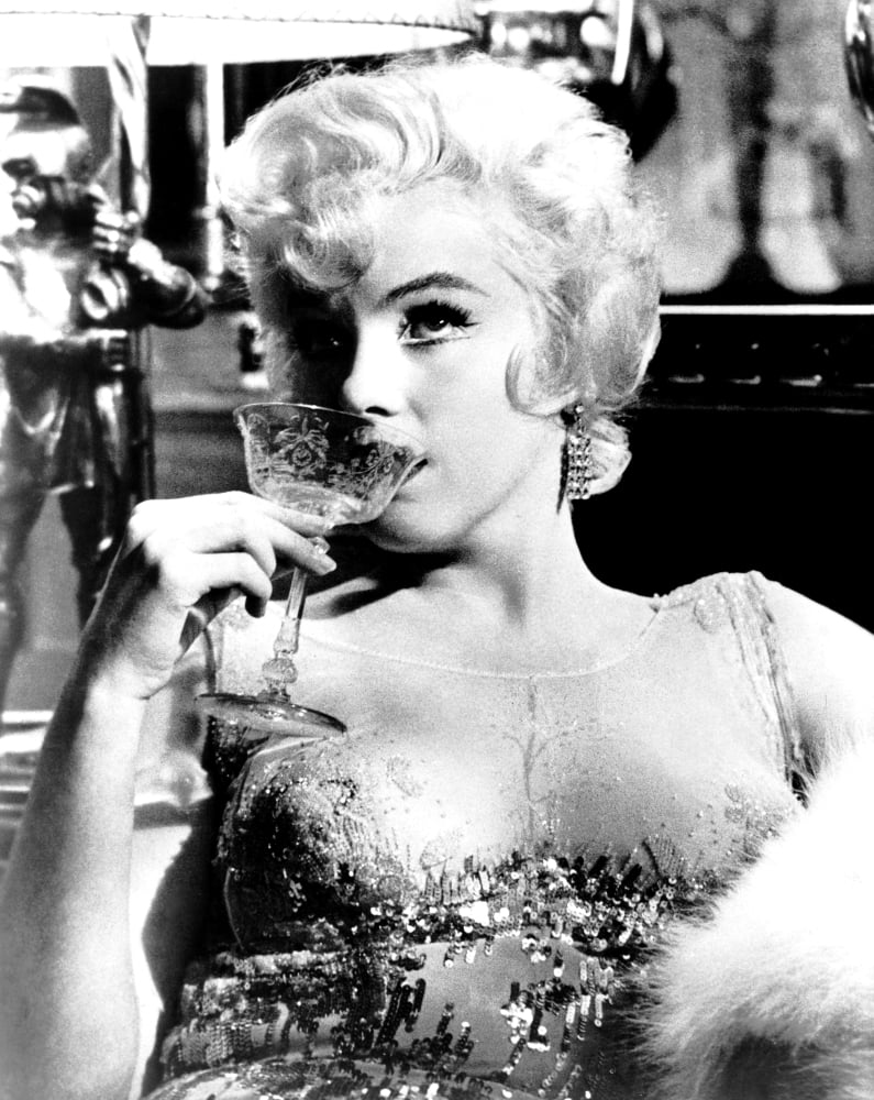 Some Like It Hot Canvas Art - (16 x 20)