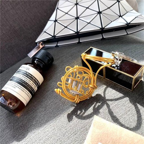 Some Music Design KW-013 Horn Wire Art Instrument Keychain