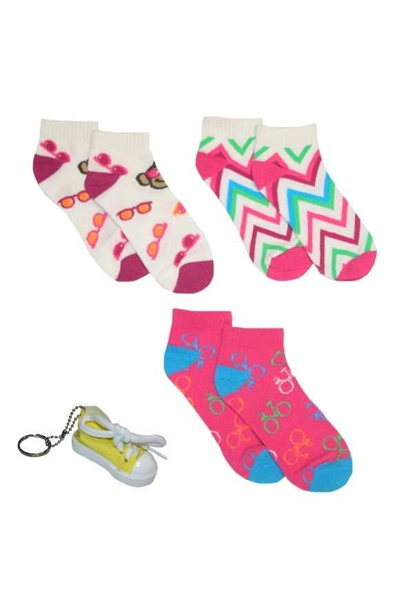Life & Style Big Girl's 3 Pair Low Cut Ankle Socks and Keychain Set Size Medium (11-5)