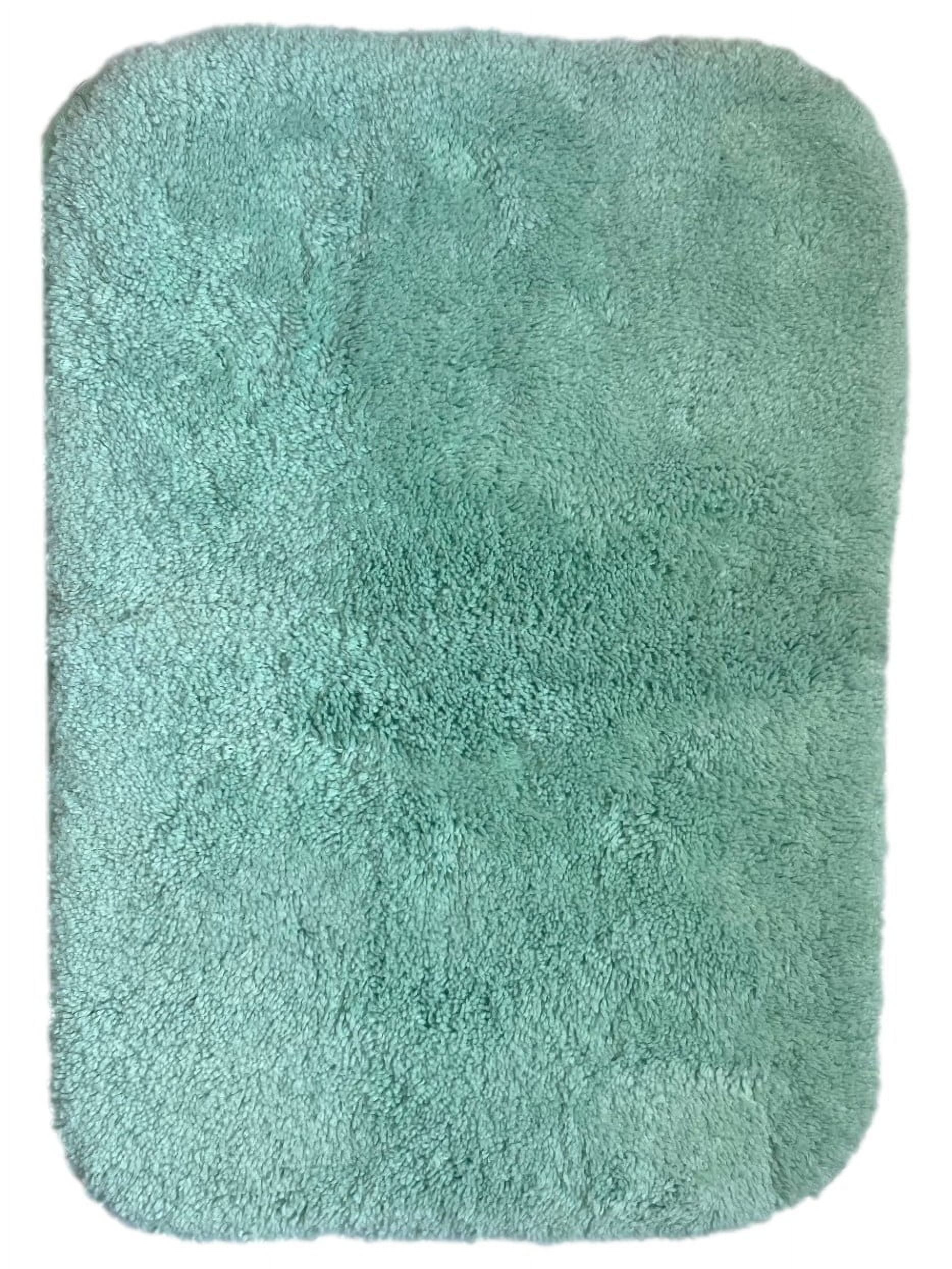Sonoma Ultimate Plush Mint Green Bath Rug, Skit Resistant 17x24