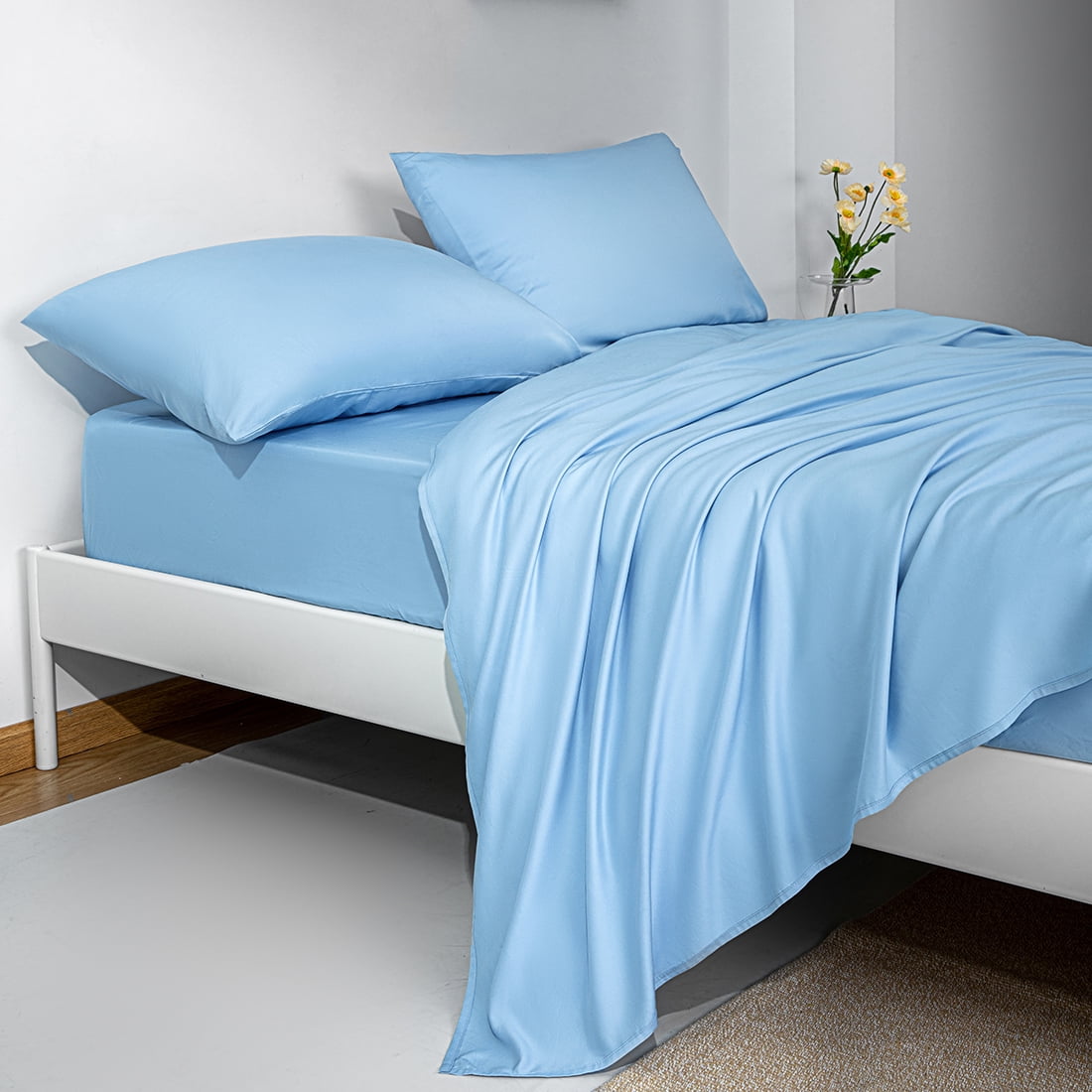 Sonoro Kate Microfiber Bed Sheet Set, 4 Piece Hotel Style Deep Pocket