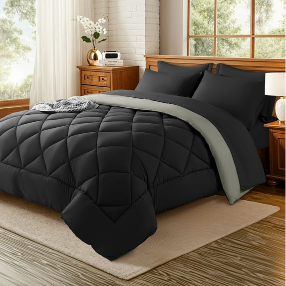 Sonoro Kate Queen Comforter Set Black, Bed in a Bag 7 Pieces, Luxury Soft All-Season Bedding Set with Down Alternative Comforter, 1 Flat & 1 Fitted Sheets, 2 Pillowcases & 2 Shams