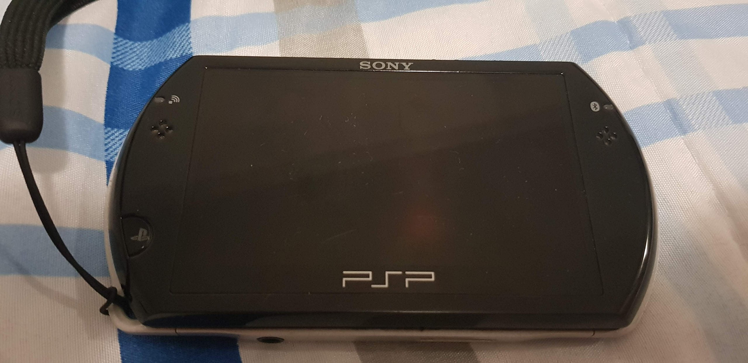 Customer reviews for Sony PSP go Handheld Video Game Console, 16GB