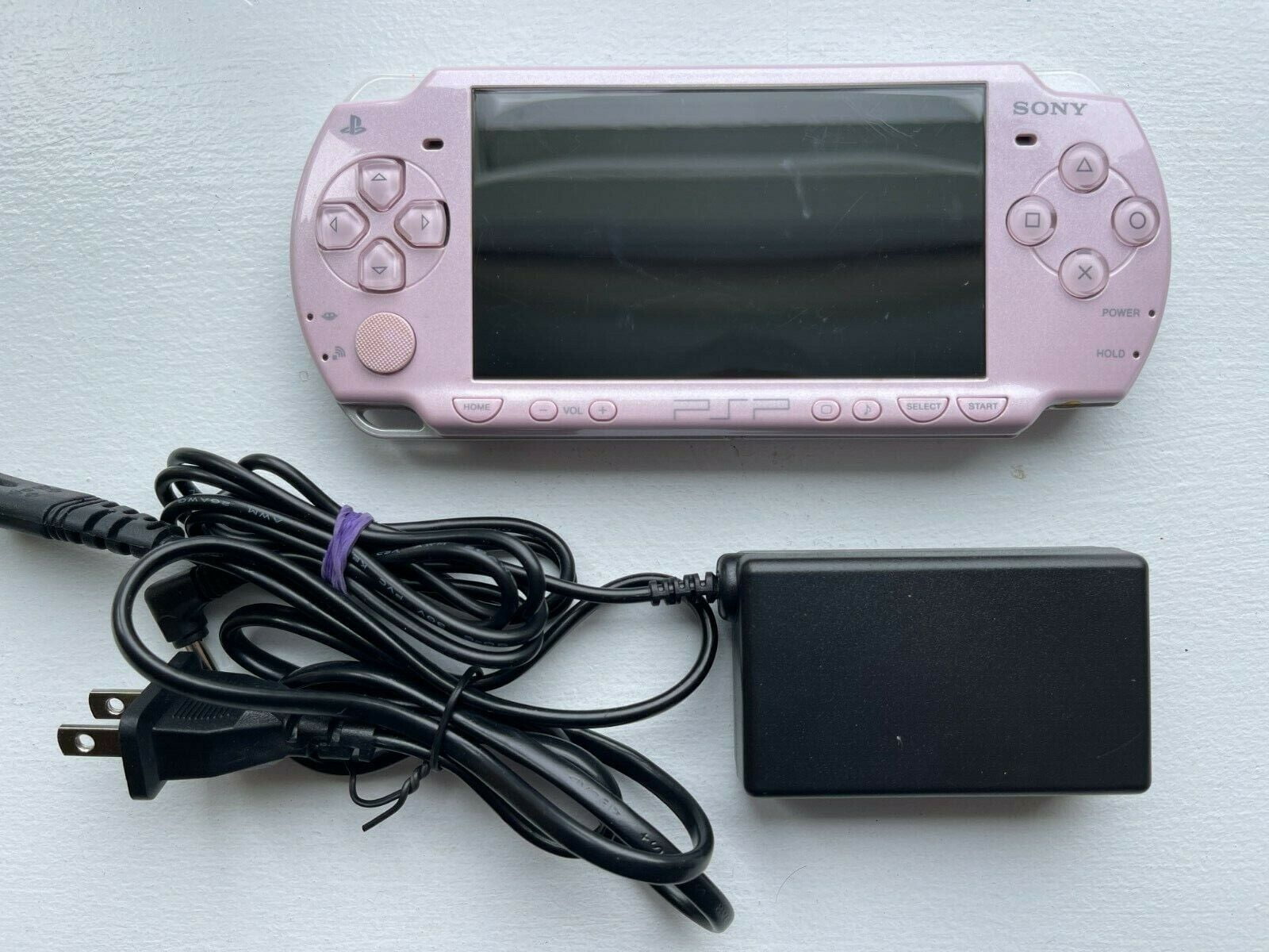 ② Console PSP Slim & Lite 2004 + Jeux + Accessoires — Consoles de