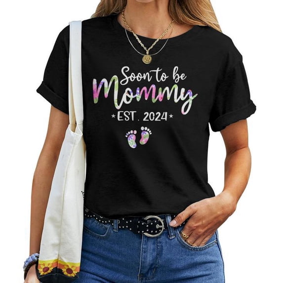 Soon To Be Mommy Mom Est 2024 Expect Baby Women T-Shirt, Cute Pregnancy Announcement Graphic Tee for Expecting Moms, Adorable Gift Idea for Baby Shower or Mother's Day, Vintage Style New