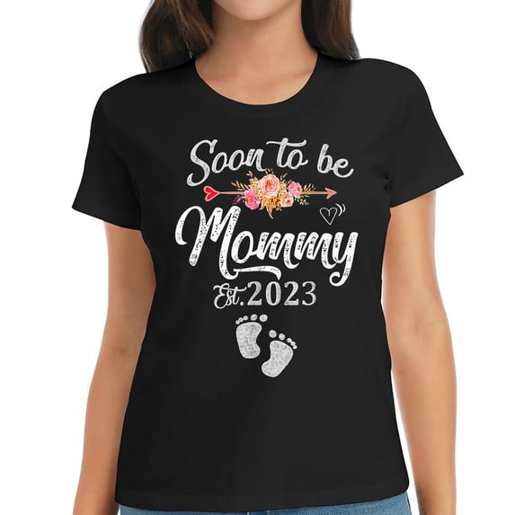 Soon To Be Mommy 2023 Mothers Day First Time Mom P Women's Graphic T-Shirt - Trendsetting Short Sleeve Top with Distinctive Print