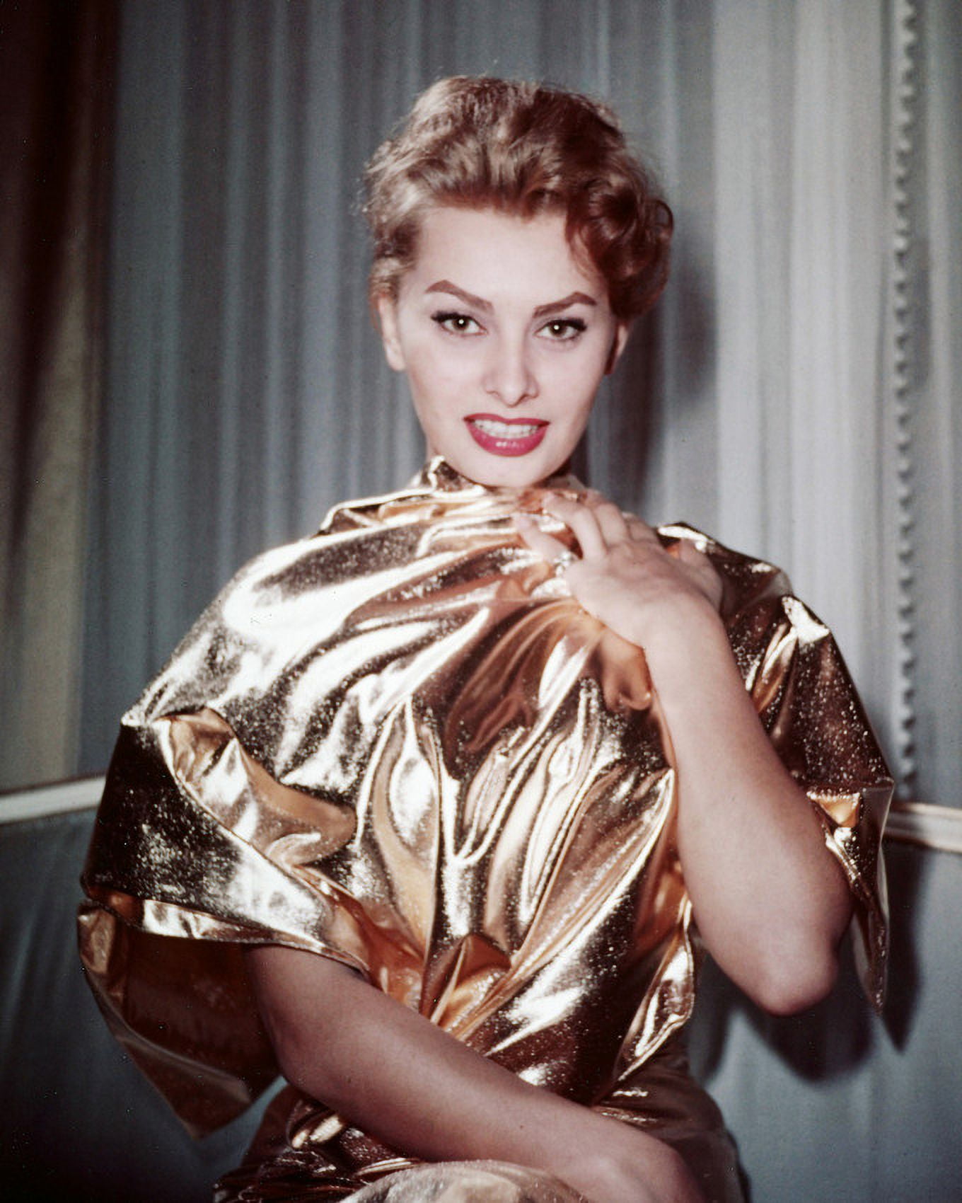 green emerald velvet dress Sophia Loren 8x10 Inch Photo Houseboat El Cid Two Women Looking Flirty with  Hands Behind Back kn at Amazon's Entertainment Collectibles Store
