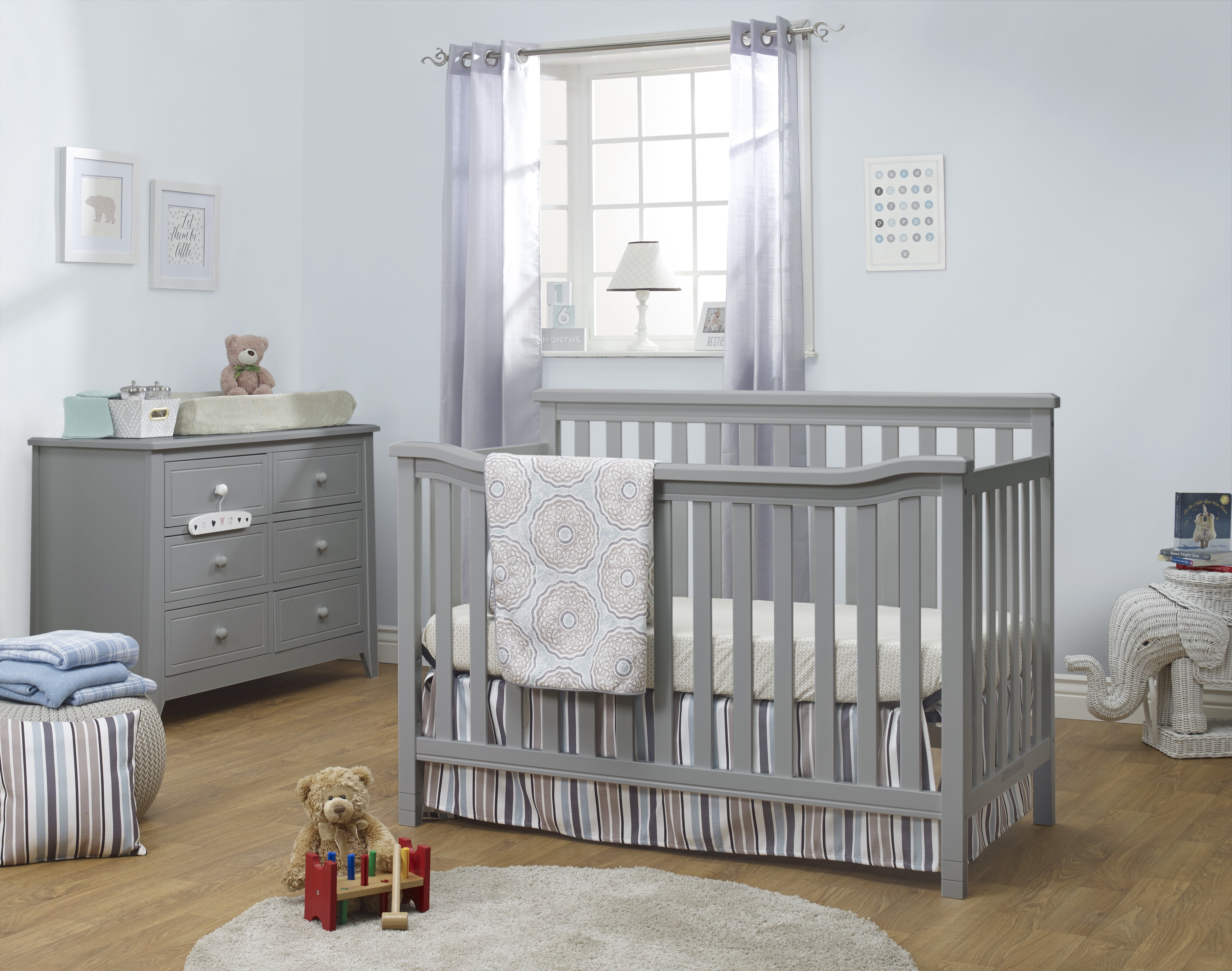 Sorelle Berkley Flat Top Crib