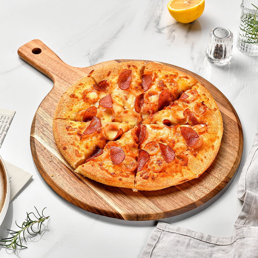 SouMaox Wood Pizza Peel, Acacia Serving Board, Ergonomic Handle, Bread Cheese Charcuterie Cutting Surface for Family Dinners Table Hosting