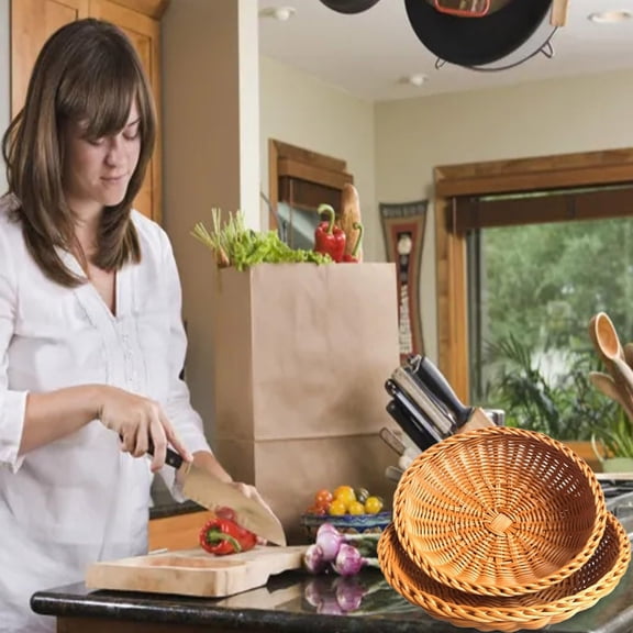 Souew 9" Medium Round Rattan Wicker Bread Basket, Natural Fruit Basket for Kitchen Counter, Hand Woven Food Baskets, Artisanal Bread Baskets for Serving, Fruit, Vegetable, Snack, Key