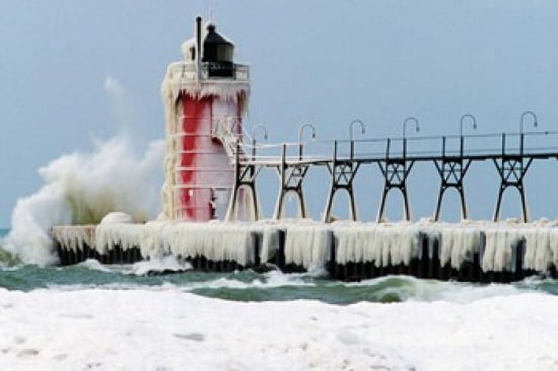 South Pier Lighthouse South Haven Michigan Canvas Art - Panoramic Images (18 x 12)