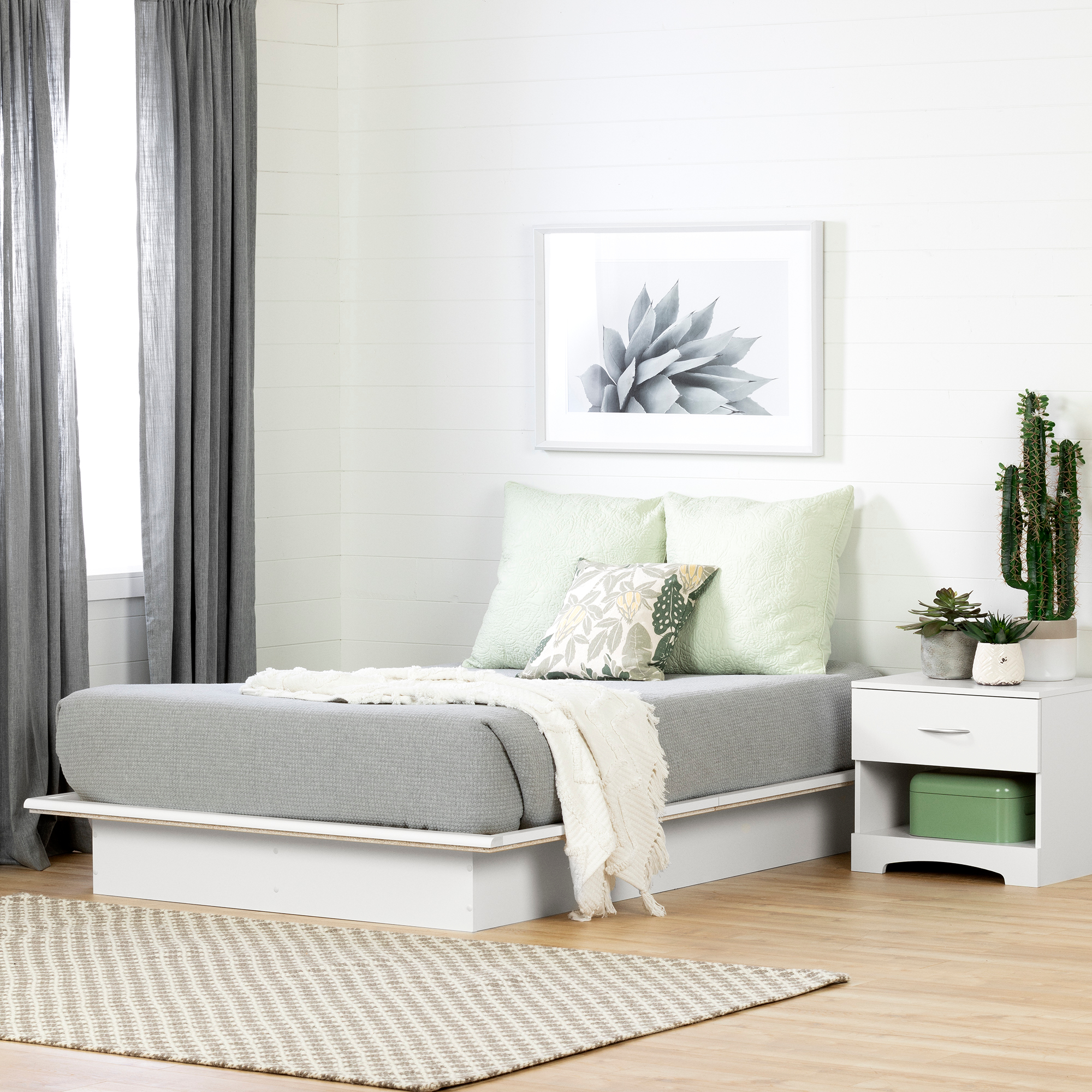 South Shore Basics Platform Bed with Molding, Pure White, Full - image 1 of 6