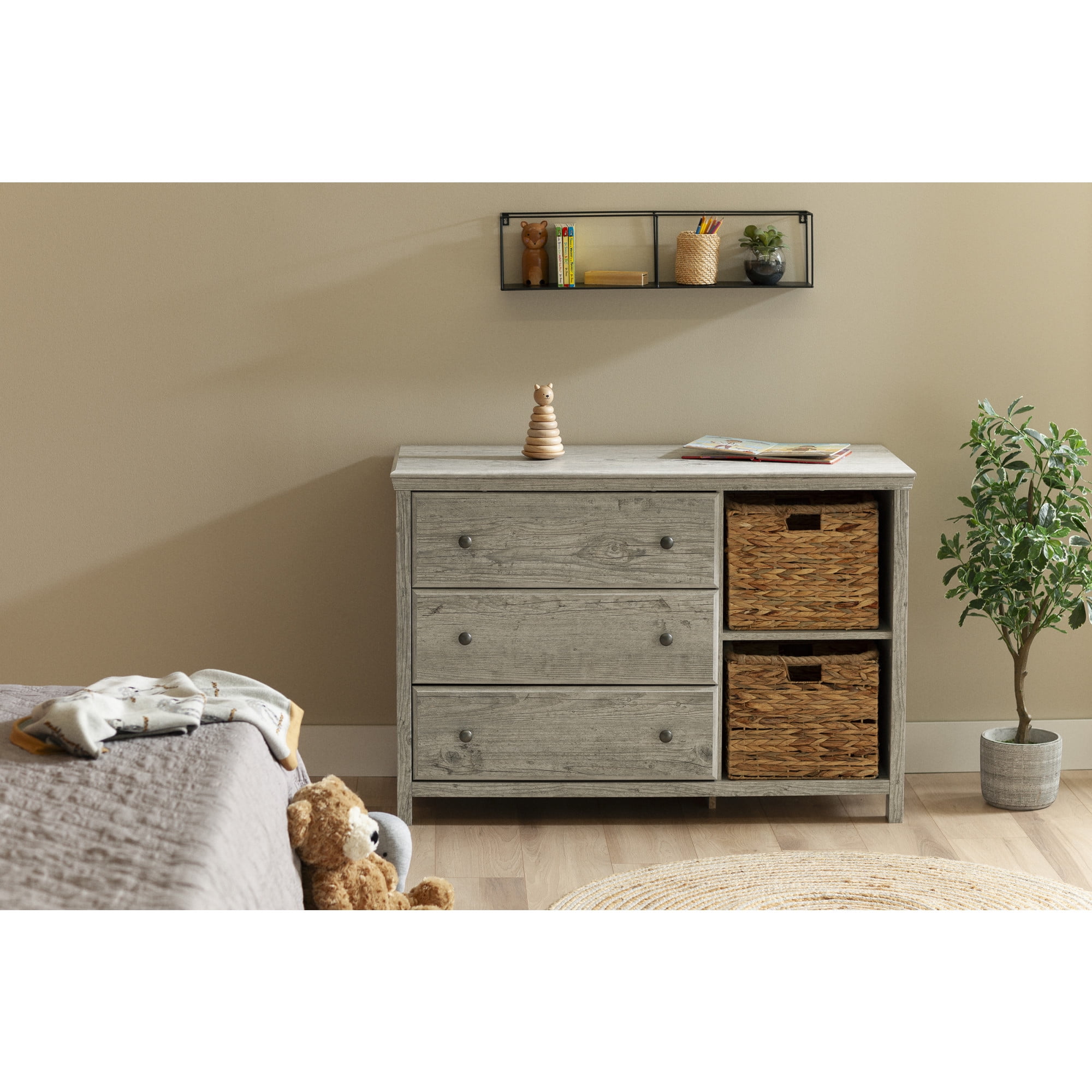 Seaside Pine Cottage-Style 3-Drawer Dresser with Baskets