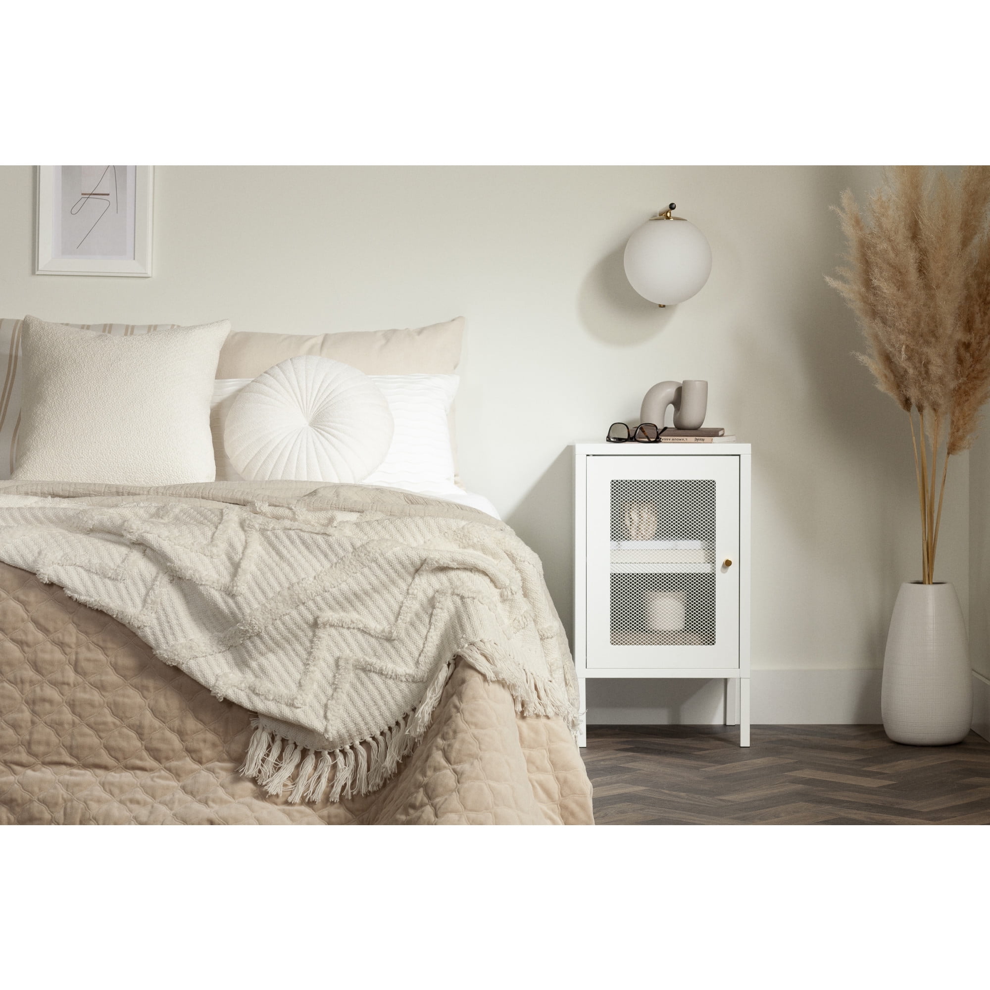 White Metal Mesh Scandinavian Nightstand with Gold Handle