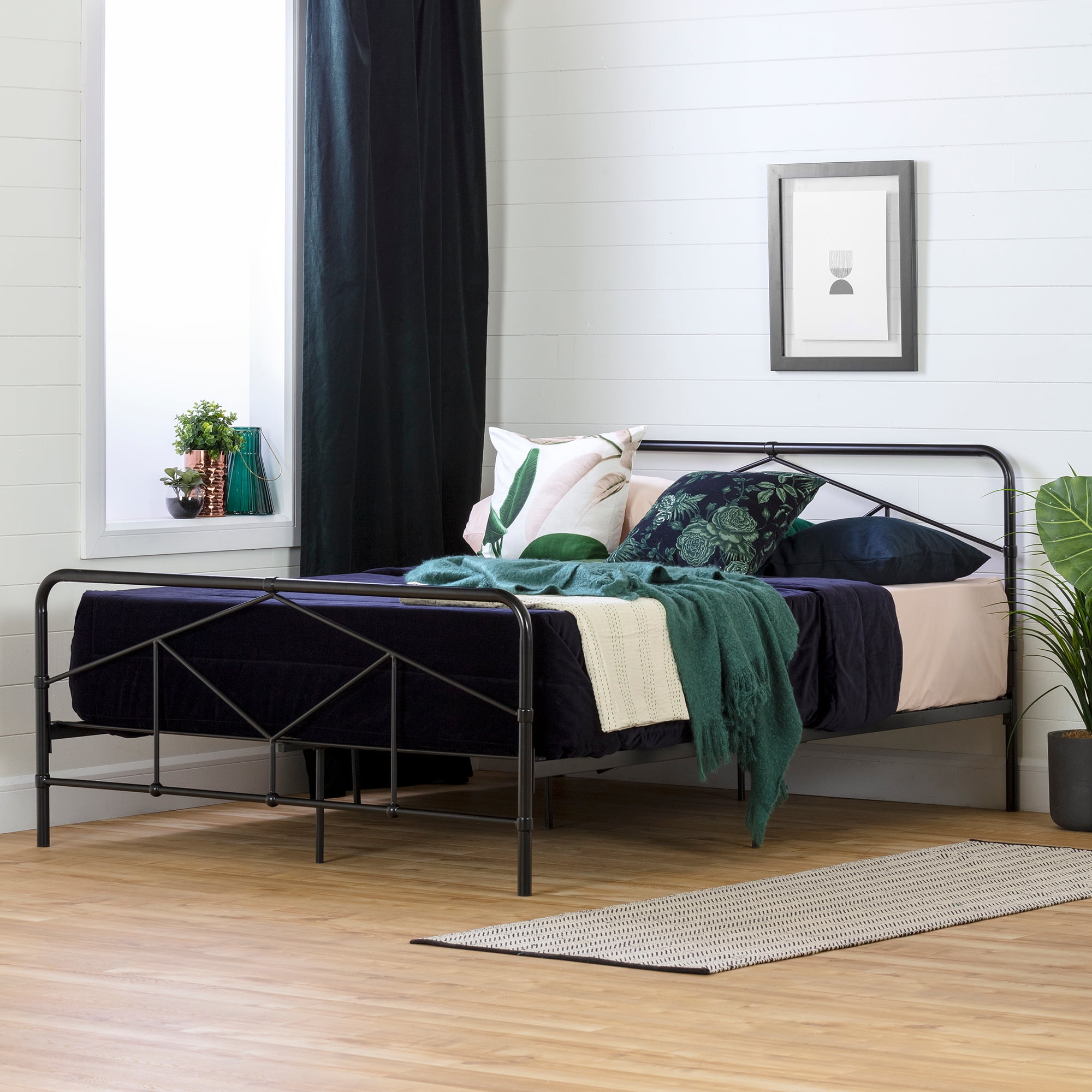 Sazena Queen Black Metal Geometric Platform Bed Frame