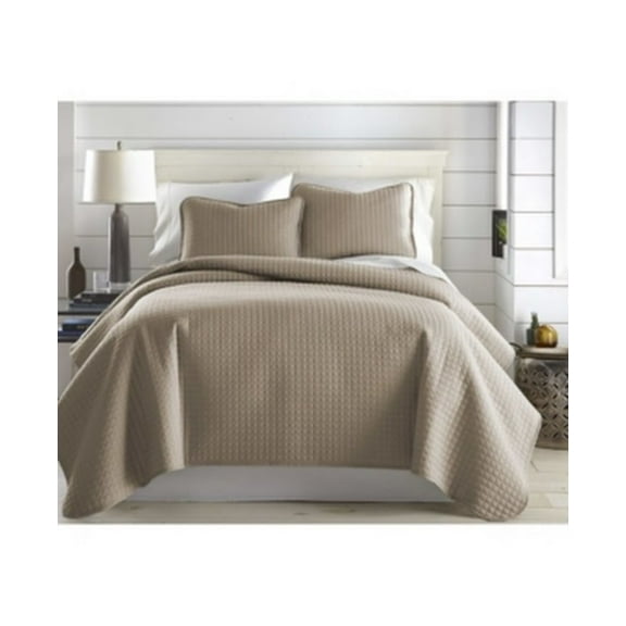 Southshore Fine Linens Oversized Lightweight Quilt and Sham Set Bedding