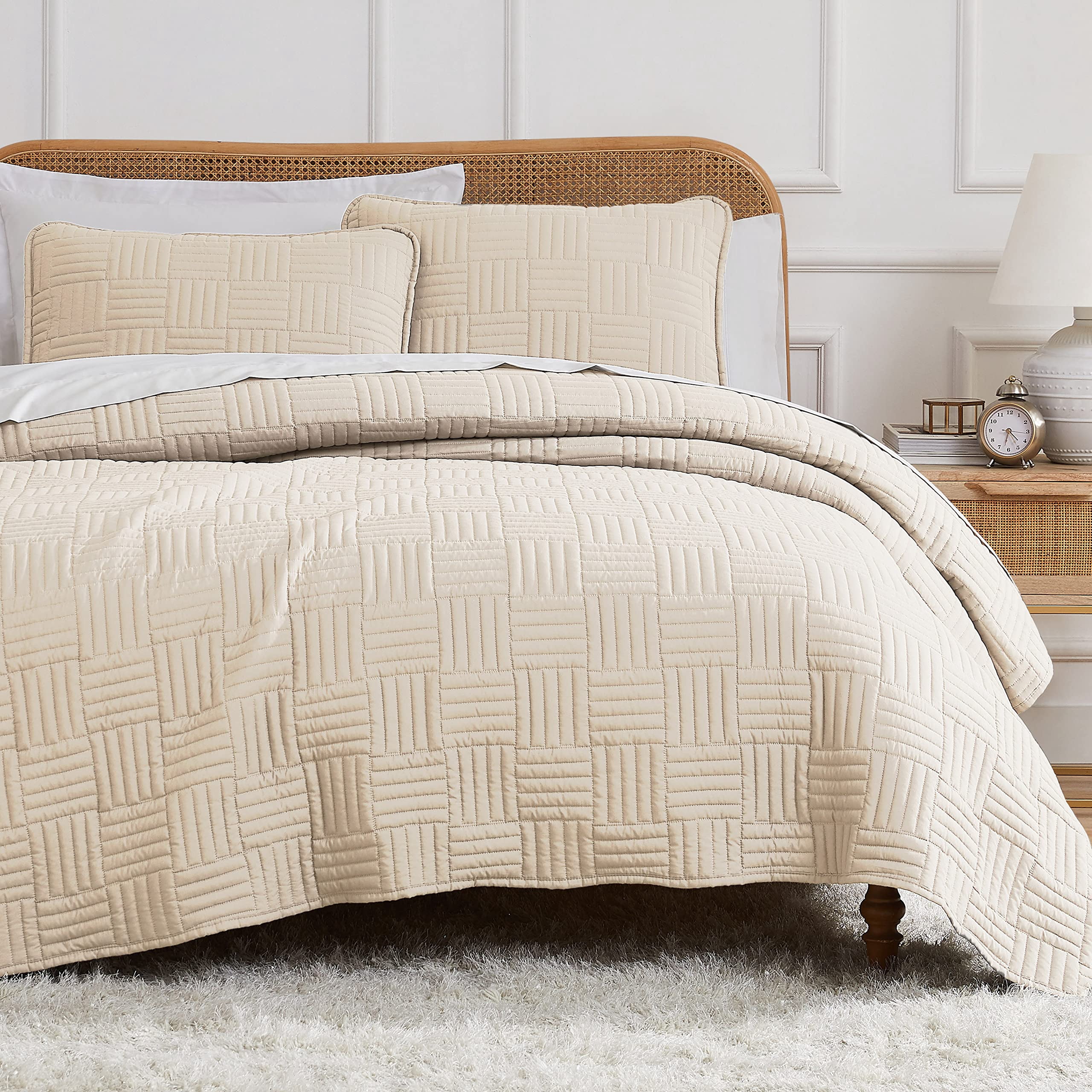 Southshore Fine Linens Oversized Quilt Bedding Set lightweight, prewash ...