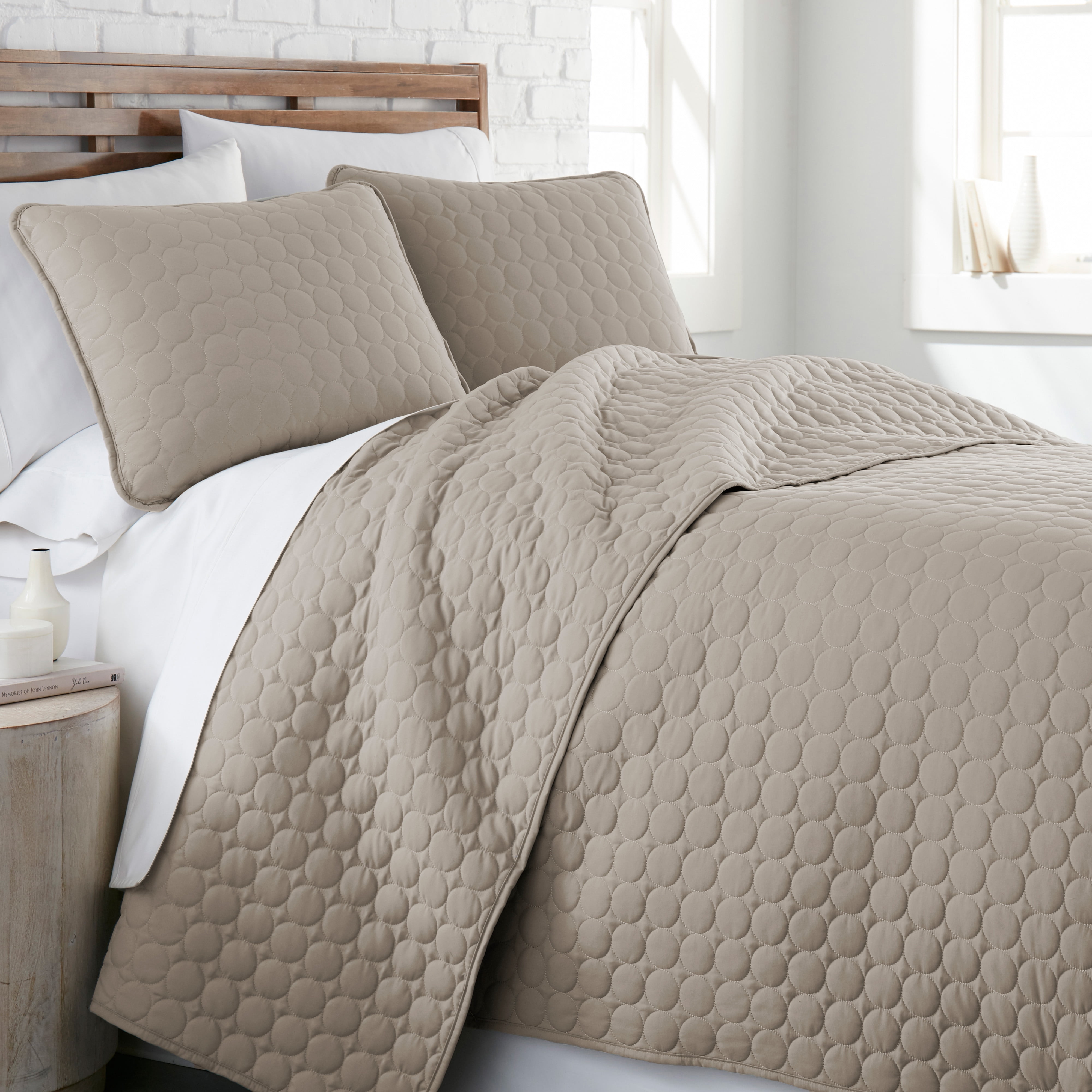 Sandy Taupe Full Size Embroidered Quilt Set