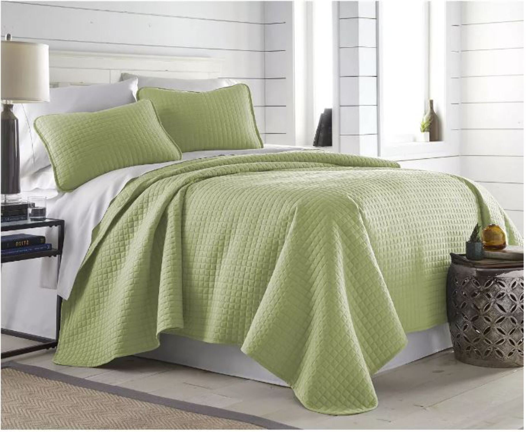 Green Full Microfiber Quilt Set with Shams