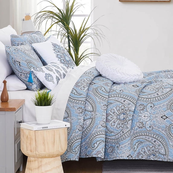 Southshore Fine LinensOversized 6-Piece Quilt Bedding Set lightweight, soft includes reversible King quilt, 2 matching shams, three throw pillows, Pure Melody Aqua, King / California King