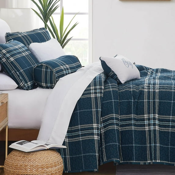 Southshore Fine LinensOversized 6-Piece Quilt Queen Bedding Set lightweight fabric soft with one quilt bedspread, two matching shams and three throw pillows Vilano Plaid Blue, Full / Queen