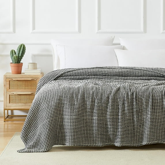 Southshore Fine Living, Inc. Checkered Blanket Queen Size, Oversized Blanket, Black and White Check