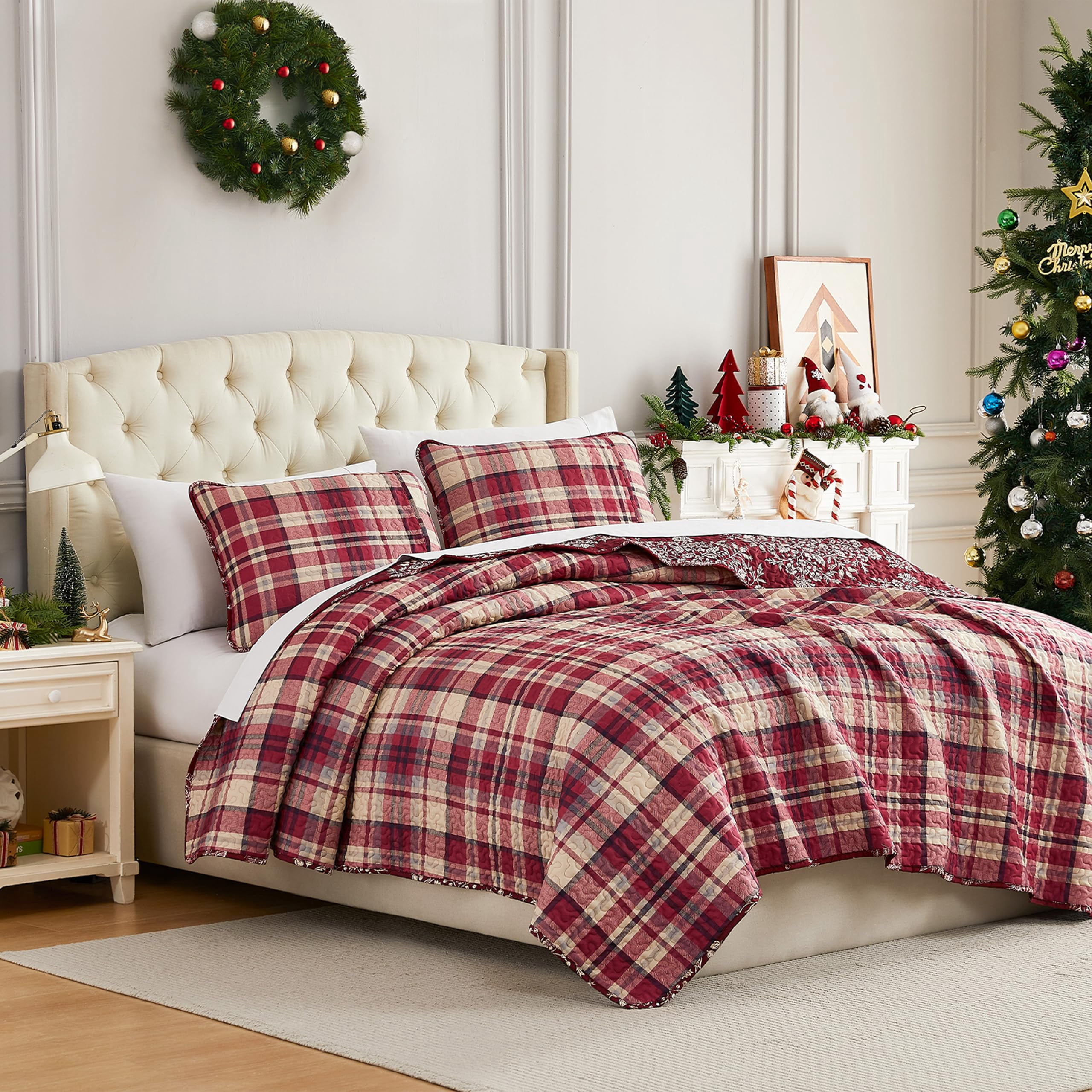 Southshore Fine Living, Inc. Christmas Quilt Twin/Twin XL with Sham, Christmas Carol Red Plaid