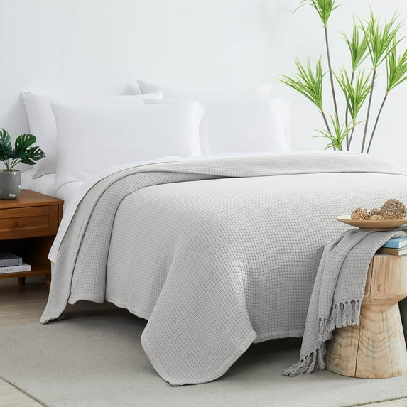 Southshore Fine Living, Inc. Knitted Blanket in Many Colors to Match Home Décor for Any Season, Grey
