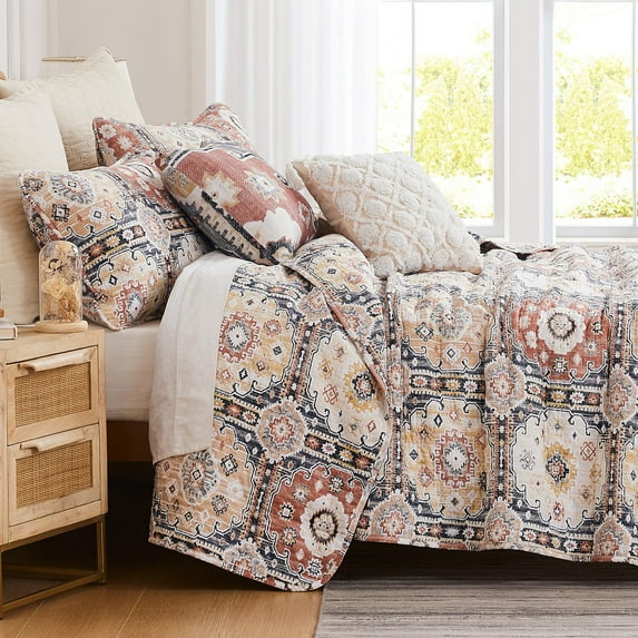 Southshore Fine Living, Inc. Oversized King Quilt Bedding Set 7-Pieces with 2 Pillow Shams, 2 Euro Shams, 2 Throw Pillows, Boho Bedding Set for King and California King Beds, Kilim Natural Tones