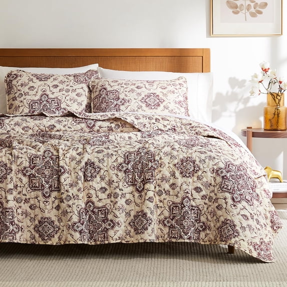 Southshore Fine Living, Inc. Persia Collection Oversized King Quilt Bedding Set, 3-Piece with King/Cal King Size Quilt and 2 Matching Shams, Persian Rug Style Print, King Size Bedspread, Purple