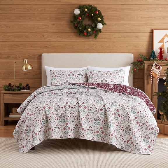 Southshore Fine Living, Inc. Red Christmas Quilt Set, King Size w/ Pillow Shams, Vintage Red & Cream