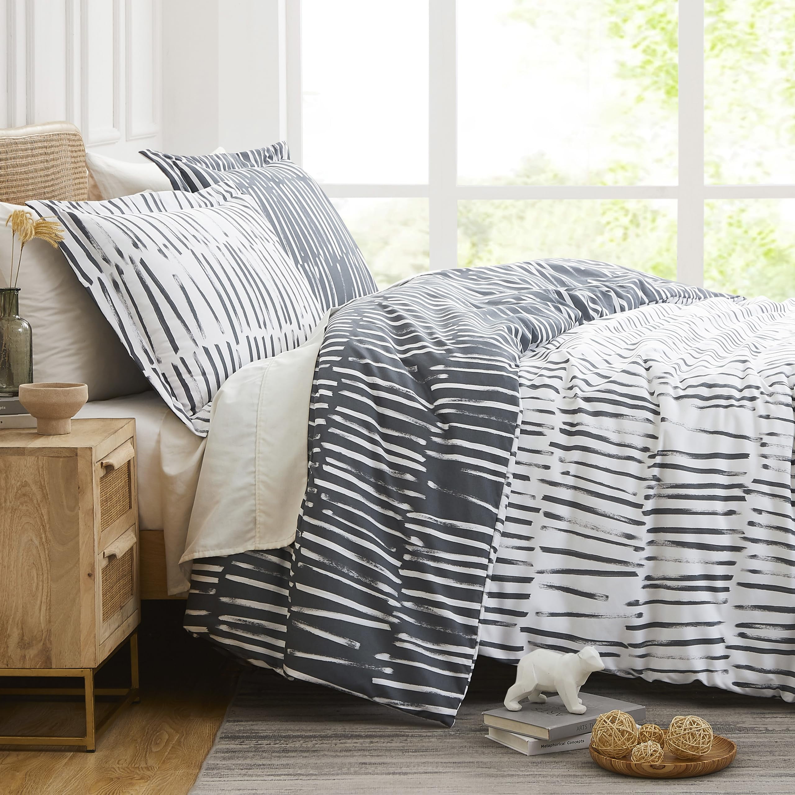 Southshore Fine Living, Inc. Spirit Collection Oversized Duvet Cover Queen Bedding Set, Printed Duvet Cover Set 3-Piece with Two Matching Shams, Charcoal, Full/Queen