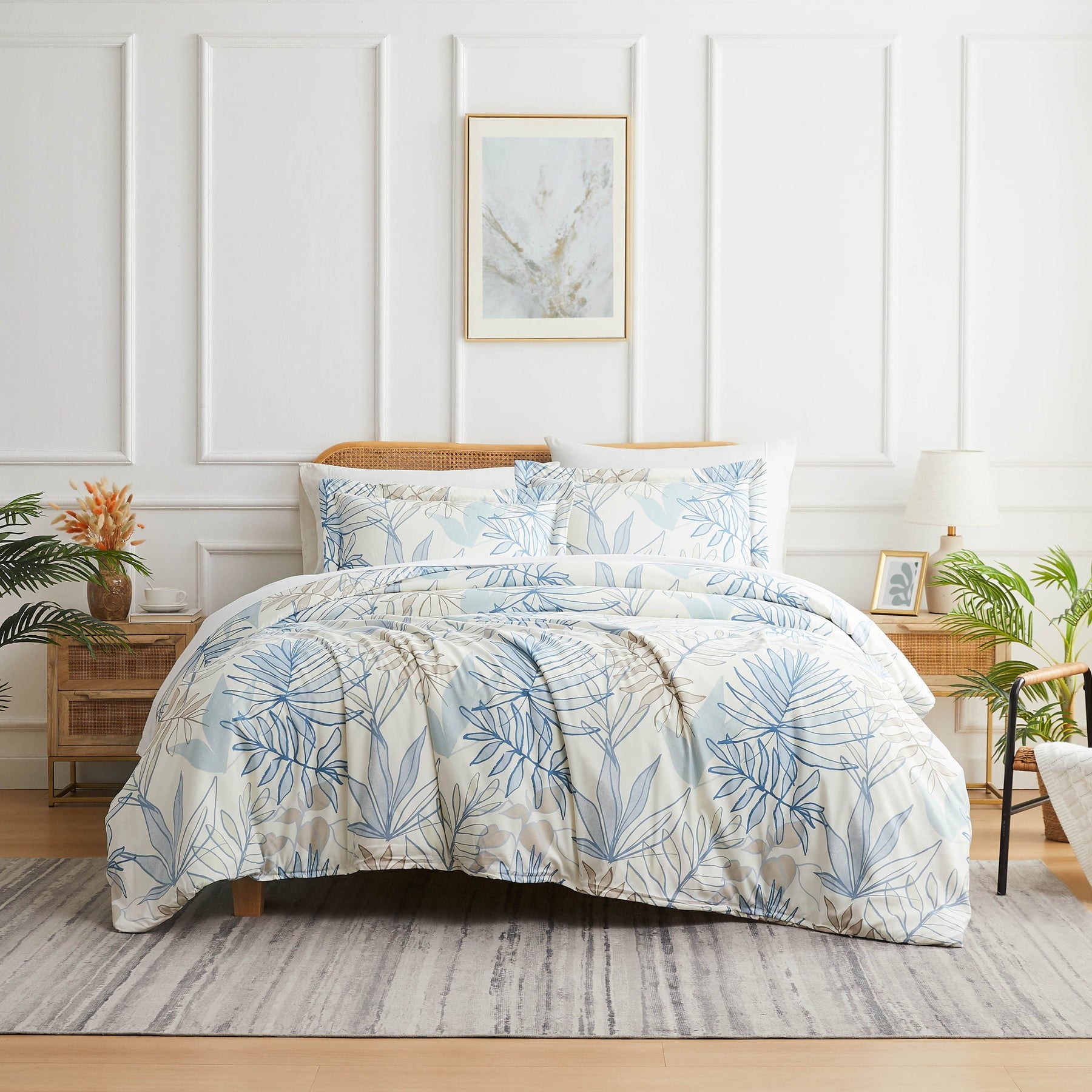 Tropic Leaf Blue Ultra-Soft Microfiber Full/Queen Duvet Cover Set