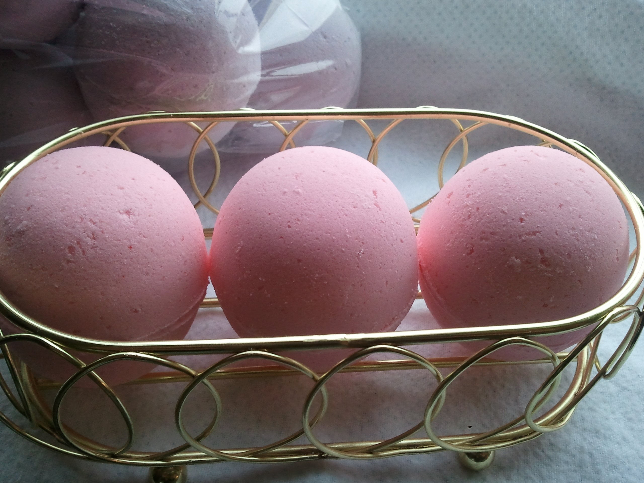 Spa Pure Shortcake Bath Bombs: 3 Strawberry Shortcake Luxury Bath Bombs ...