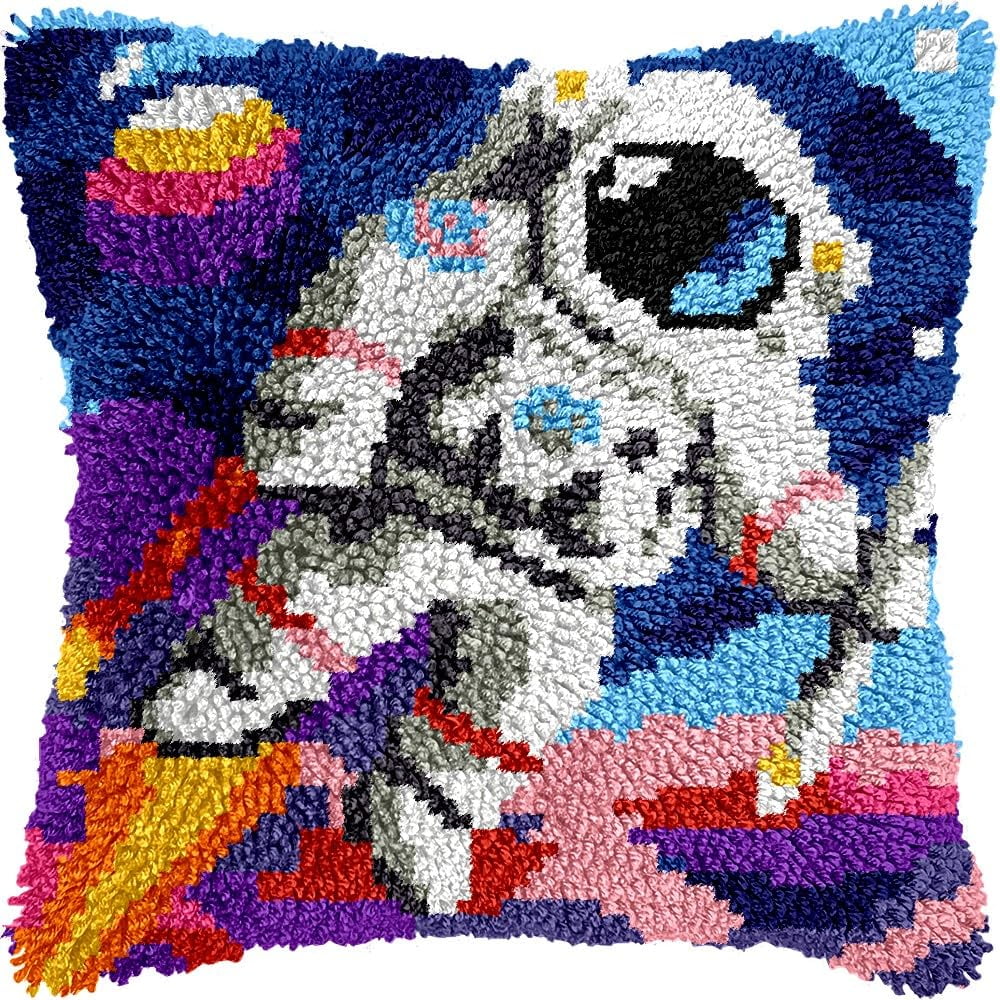 Space Man Latch Hook Kits Pillow DIY Pillowcase Crochet Hook Cushion Making Kits with Preprinted Pattern Canvas Instruction Yarns Pillow Cover Easy Starter DIY Crochet Kits 43x43cm（L5)