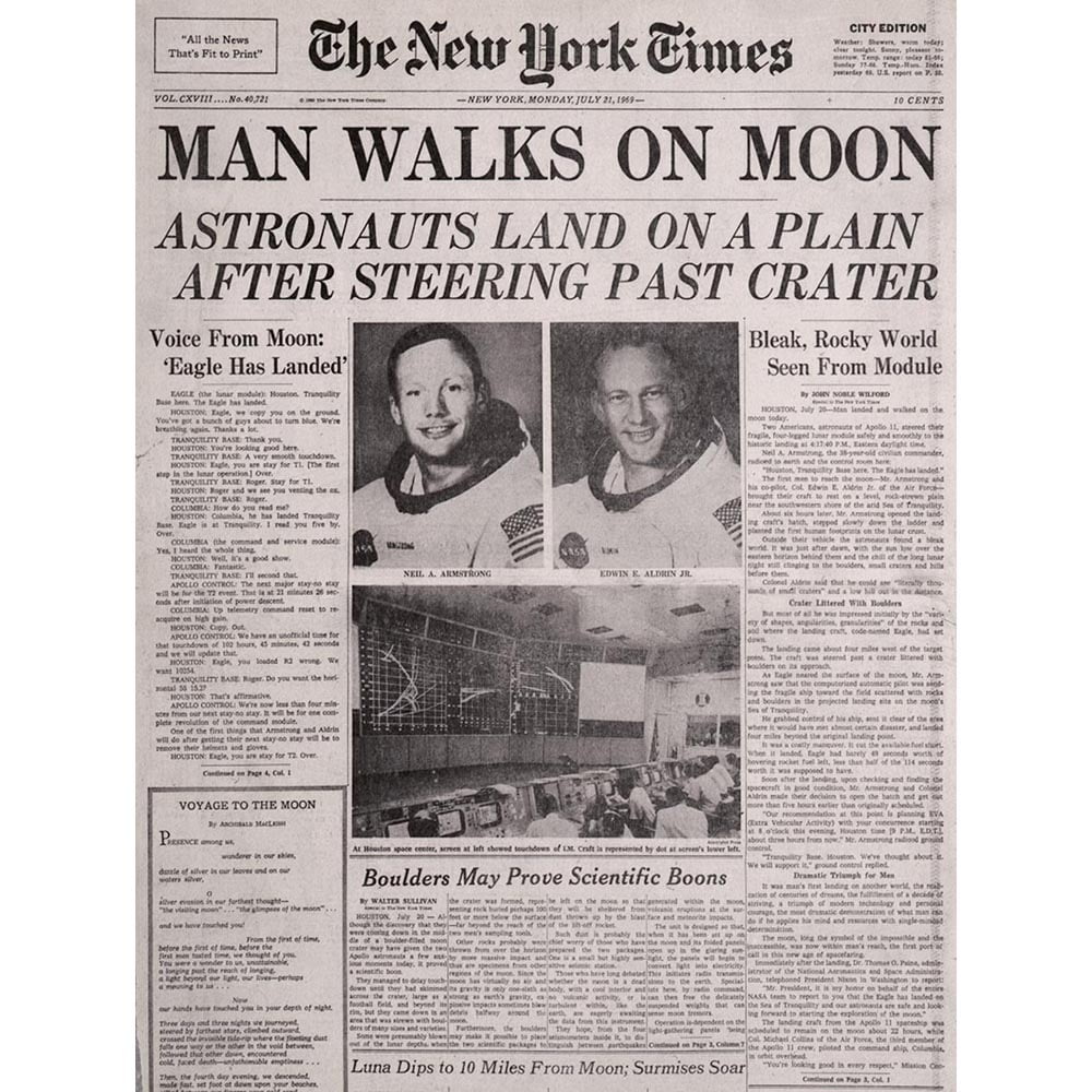 偉大な Space-Newspaper-Moon-Landing- トップス