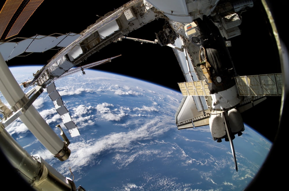 Space Shuttle Atlantis and a Soyuz spacecraft Canvas Art - Stocktrek Images (34 x 23)