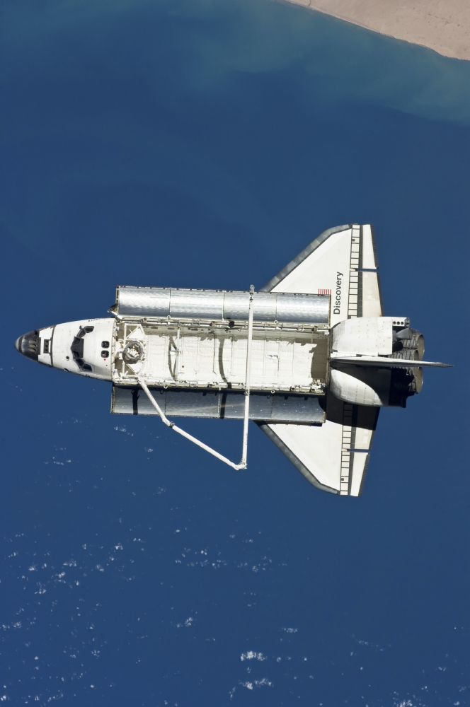 Space Shuttle Discovery Canvas Art - Stocktrek Images (23 x 34)